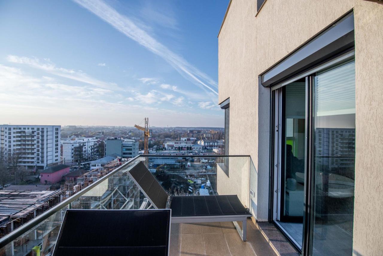 Luxury Westpark 2 Residence With Lake View Boekarest Buitenkant foto