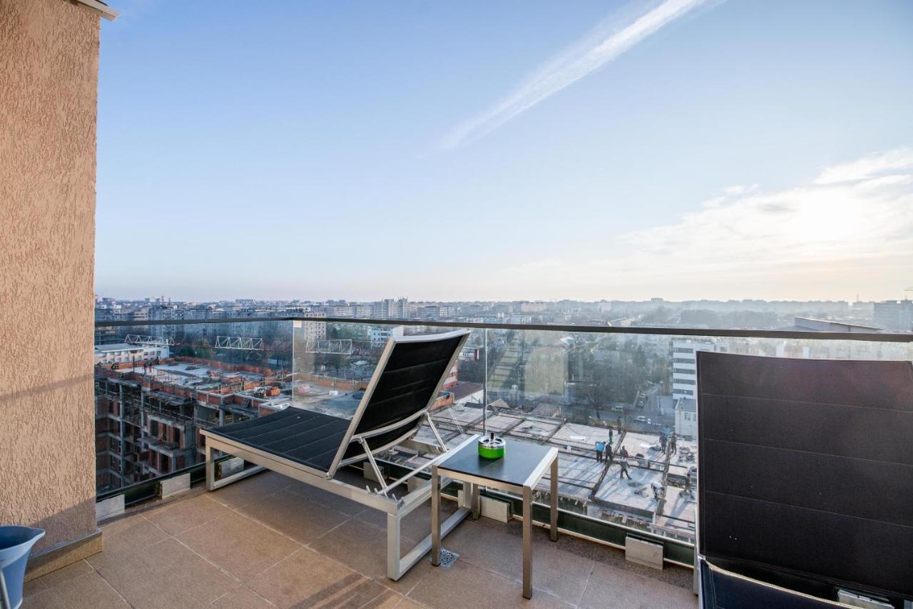 Luxury Westpark 2 Residence With Lake View Boekarest Buitenkant foto
